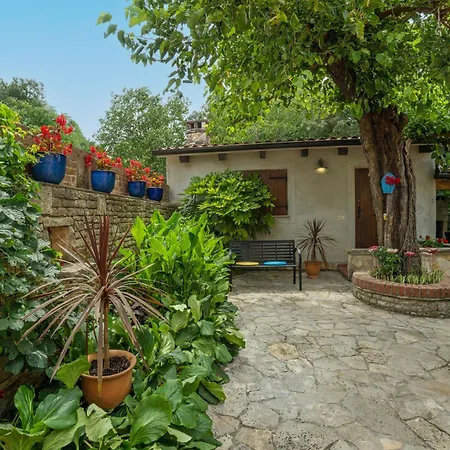Holiday home Casa Luca Barban